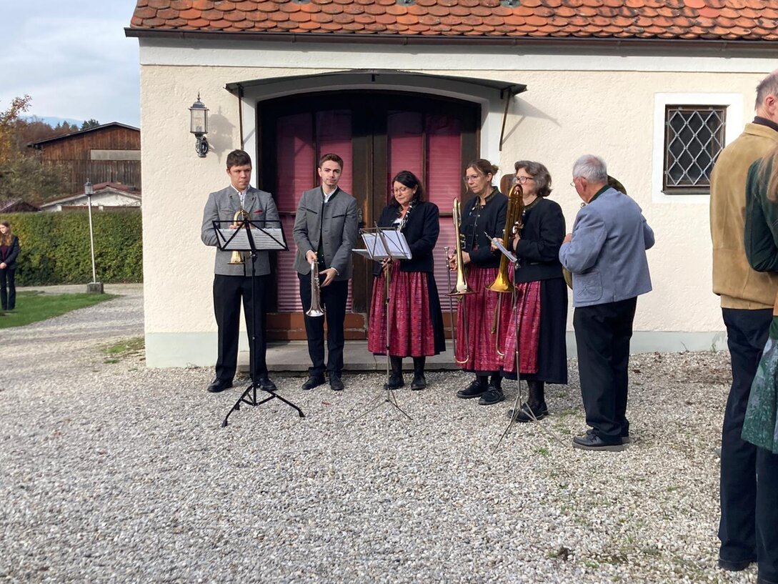 Rotter Blasmusik bei einem kirchlichen Fest